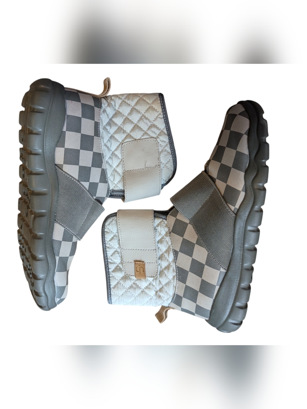 UIN Two Tone Checkered Velcro Strap Boots Size 5.5
